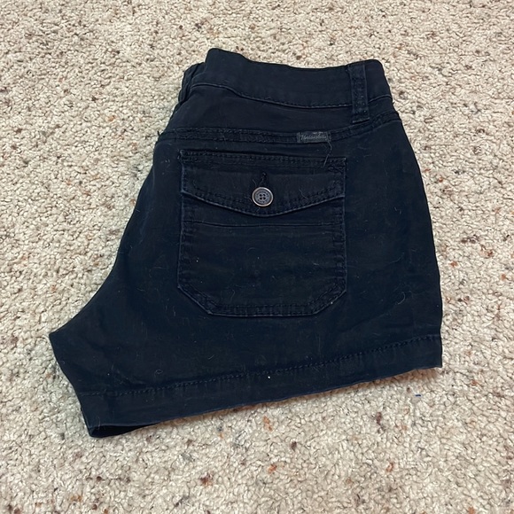 Unionbay black jean shorts - Picture 3 of 3